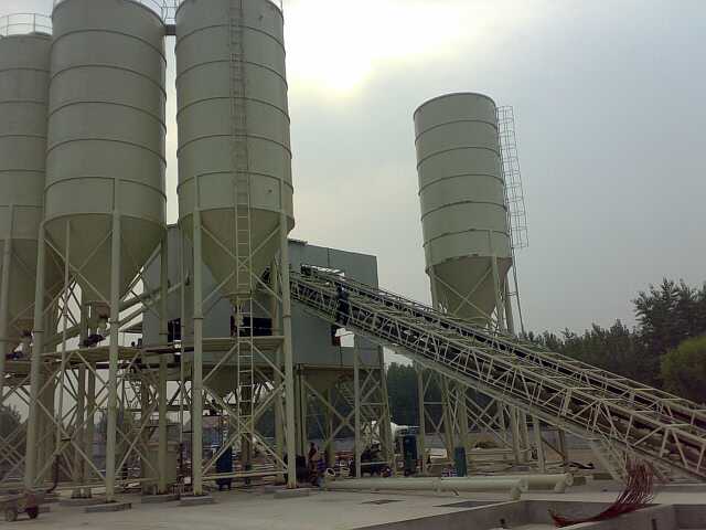 HLS180混凝土搅拌楼' width=